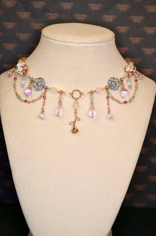 Petals in the Snow ❅ Necklace