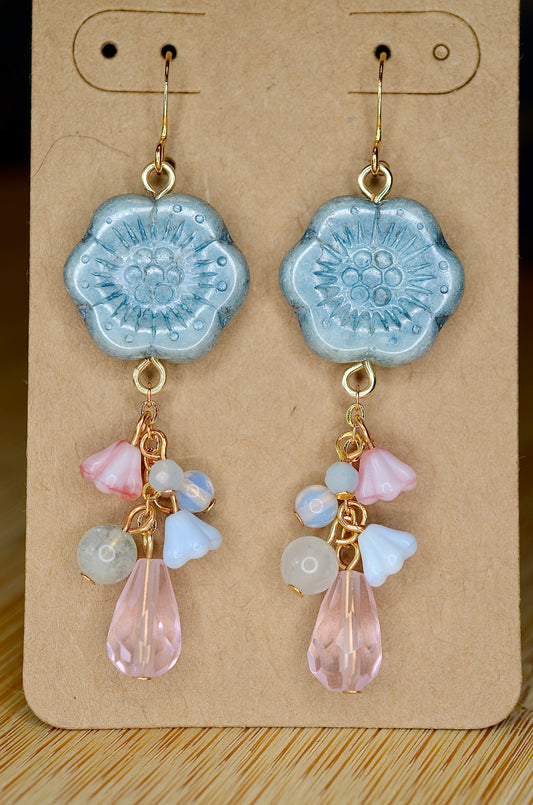 Petals in the Snow ❅ Earrings